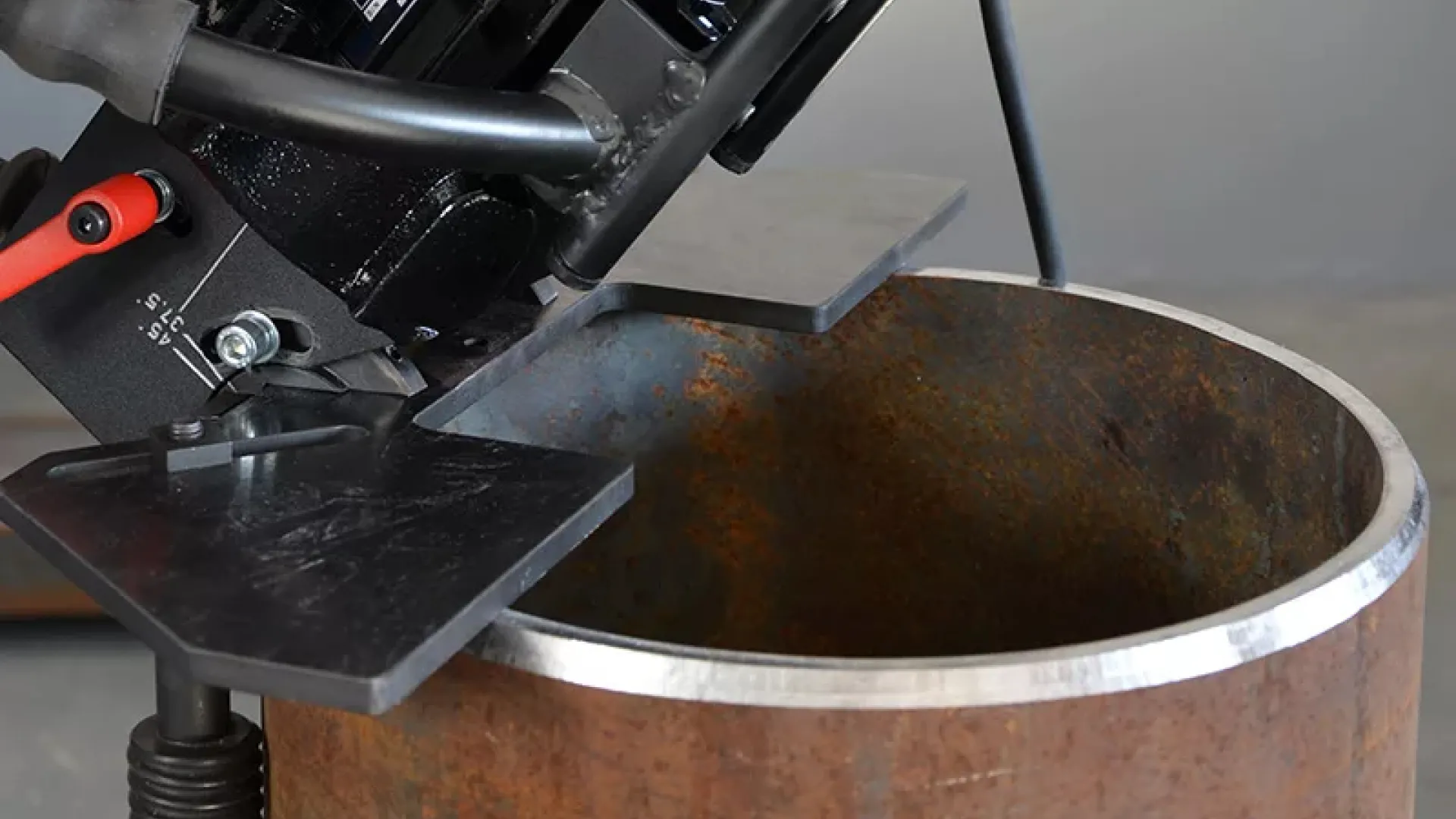 Снятие фаски Вид: труба электросварная  219-1420 мм